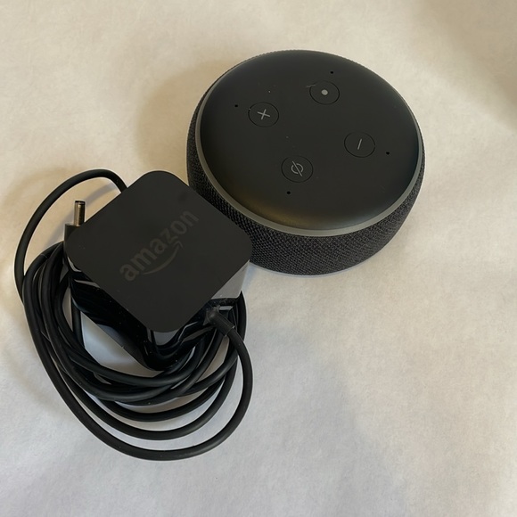 Amazon Echo Smart Home Bundle - Picture 3 of 7